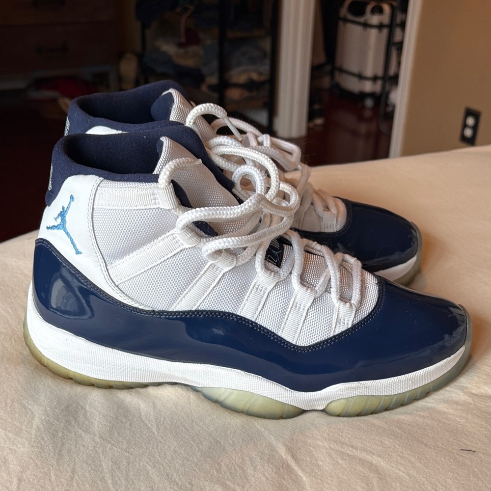 Jordan 11 - Picture 3 of 9
